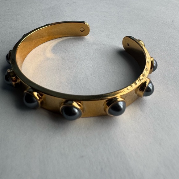 Kate Spade Jet Gold Bangle Bracelet Cuff signed - Picture 1 of 5